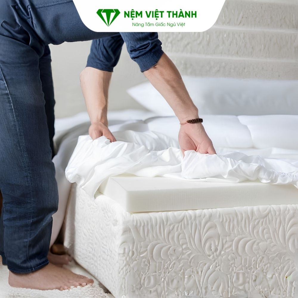 Độ bền theo năm tháng của nệm PE và nệm bông ép